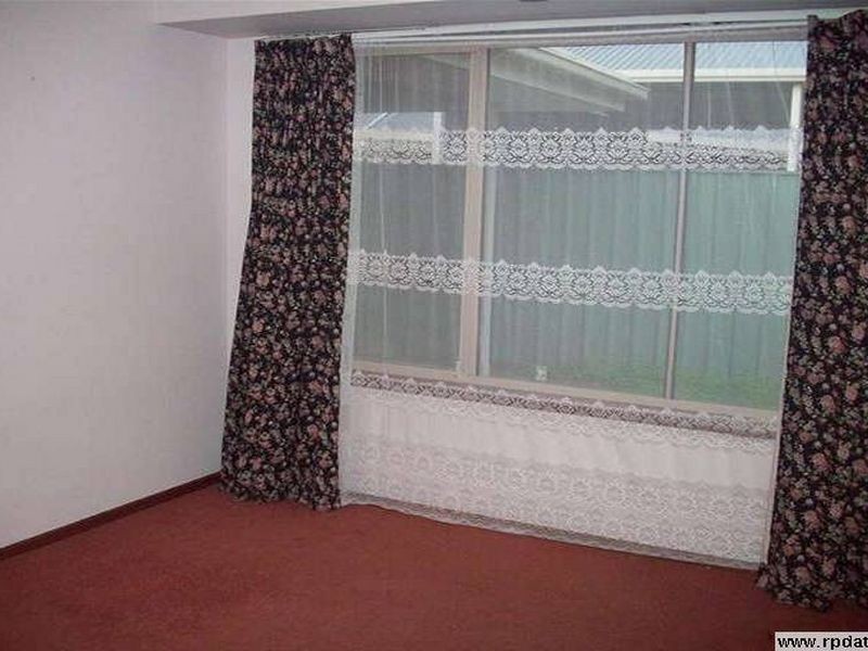 15 Holmeswood Court, Para Hills West SA 5096