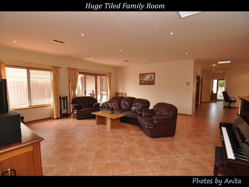 19 Dovecote Street, Oakden SA 5086