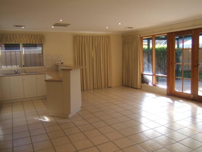 16 Little Moreton Court, Oakden SA 5086