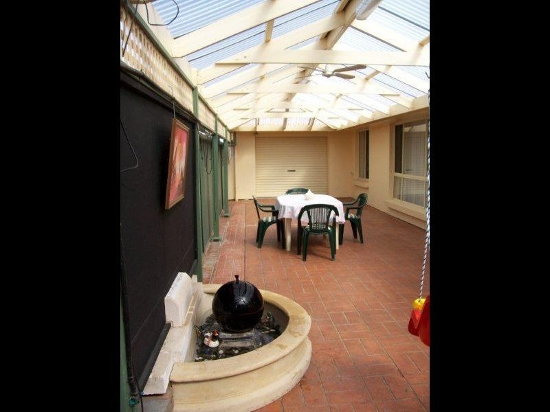 10 Bushman Drive, Walkley Heights SA 5098