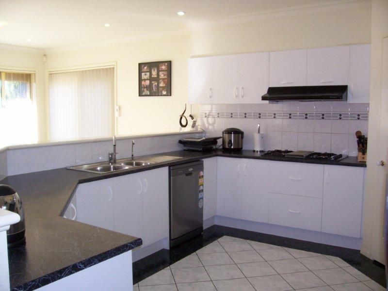 14 RM Williams Drive, Walkley Heights SA 5098