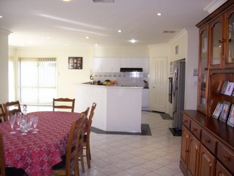 14 RM Williams Drive, Walkley Heights SA 5098