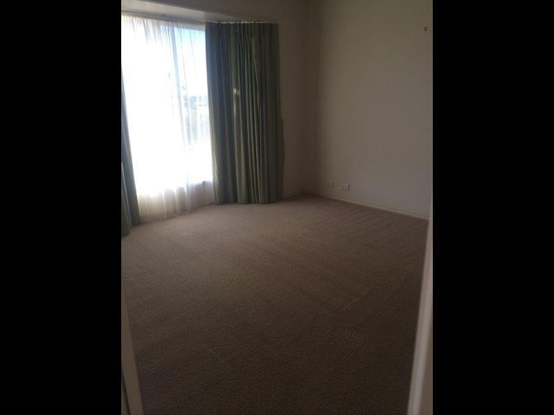 5A CREEK RISE, Walkley Heights SA 5098