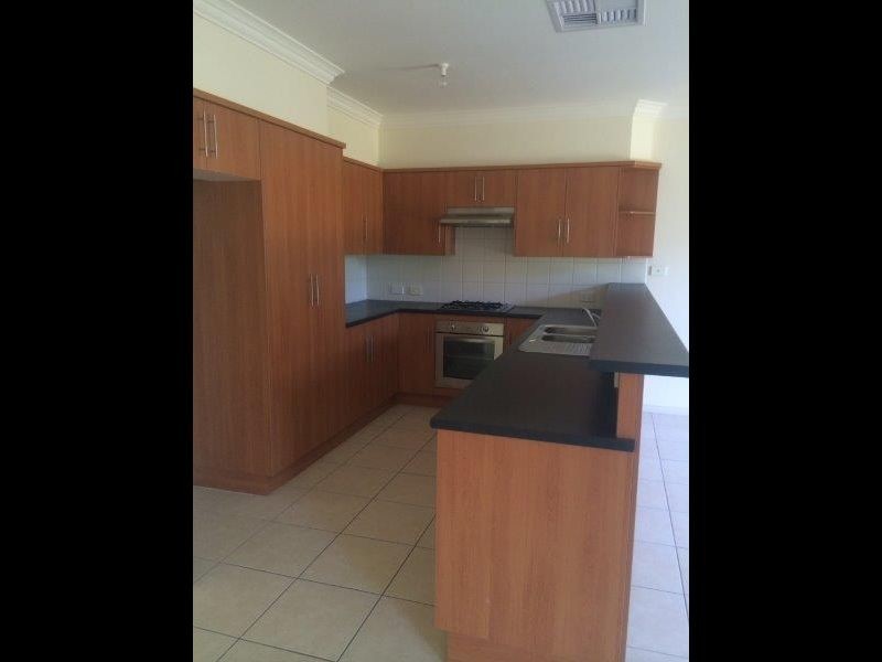 5A CREEK RISE, Walkley Heights SA 5098