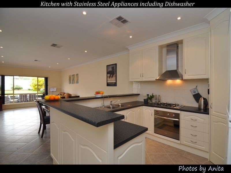 20A Lurline Avenue, Gilles Plains SA 5086