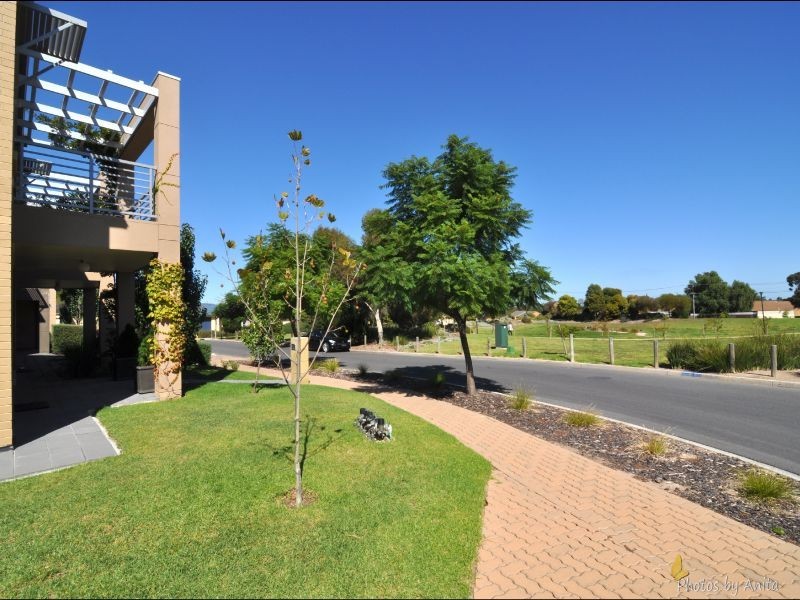 12 Powell Street, Gilles Plains SA 5086