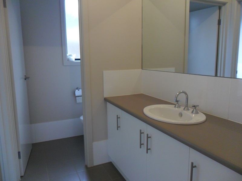 2/17 Gilles Crescent, Hillcrest SA 5086