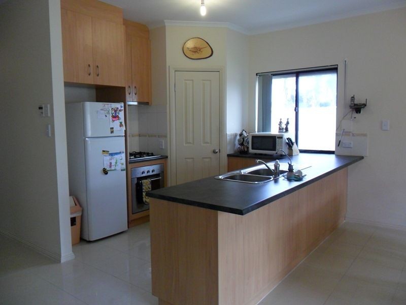 2 Shropshire Avenue, Hillcrest SA 5086