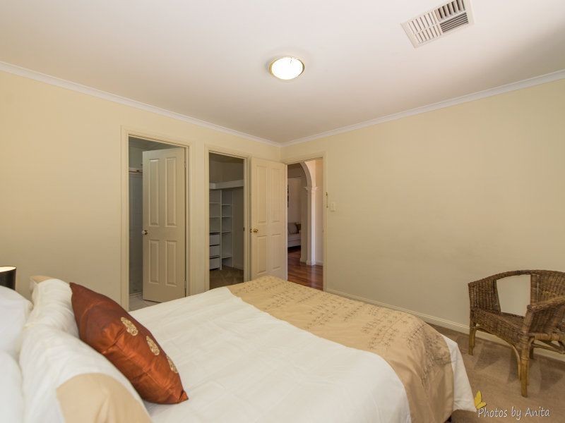 6 LINEAR CRESCENT, Walkley Heights SA 5098