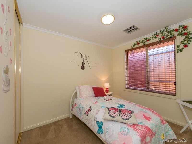 6 LINEAR CRESCENT, Walkley Heights SA 5098