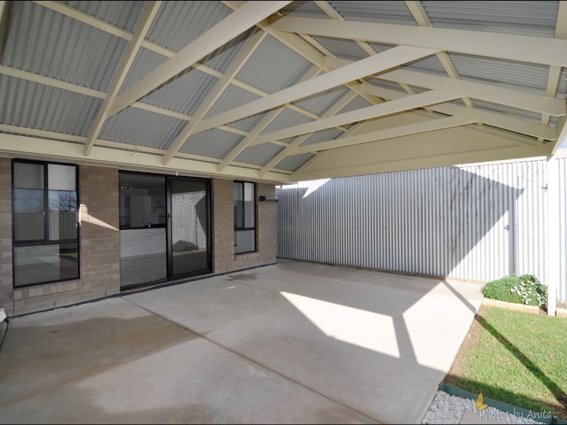 23A Hillsea Avenue, Clearview SA 5085