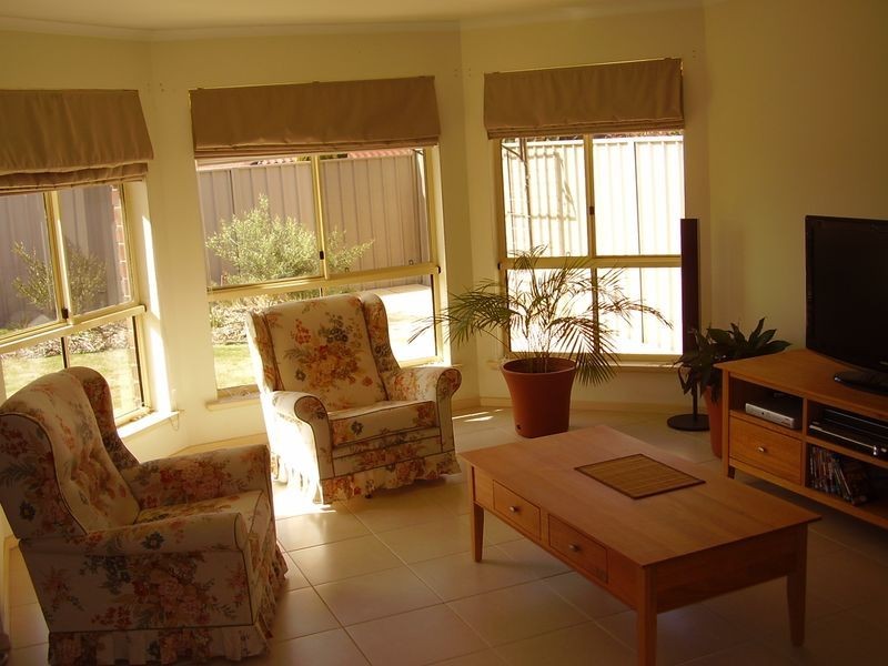 14 ST JAMES PLACE, Oakden SA 5086