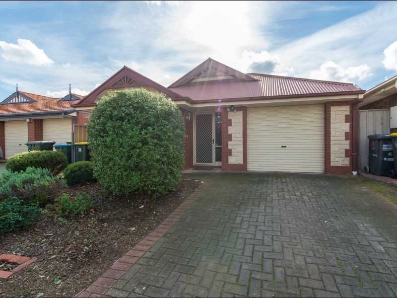 10 Bristol Terrace, Oakden SA 5086