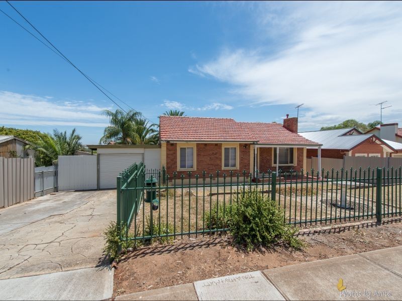 19 Amber Avenue, Clearview SA 5085