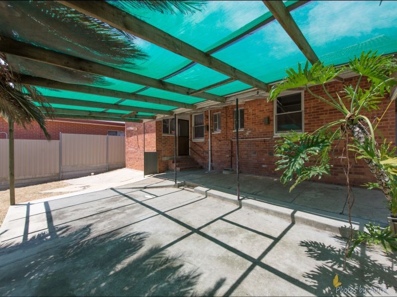 19 Amber Avenue, Clearview SA 5085