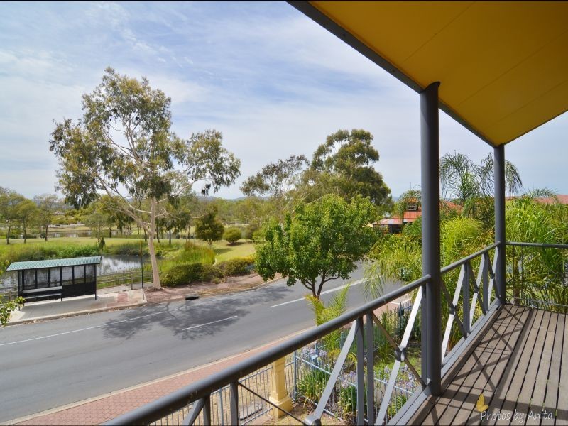 5/66 Sir Ross Smith Boulevard, Oakden SA 5086