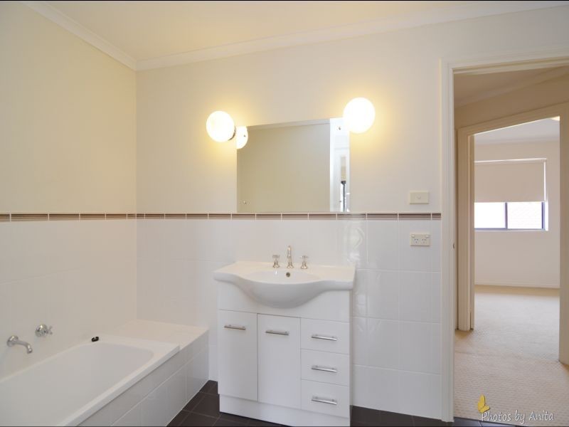 5/66 Sir Ross Smith Boulevard, Oakden SA 5086