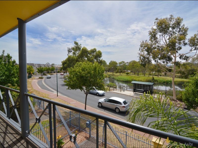 5/66 Sir Ross Smith Boulevard, Oakden SA 5086