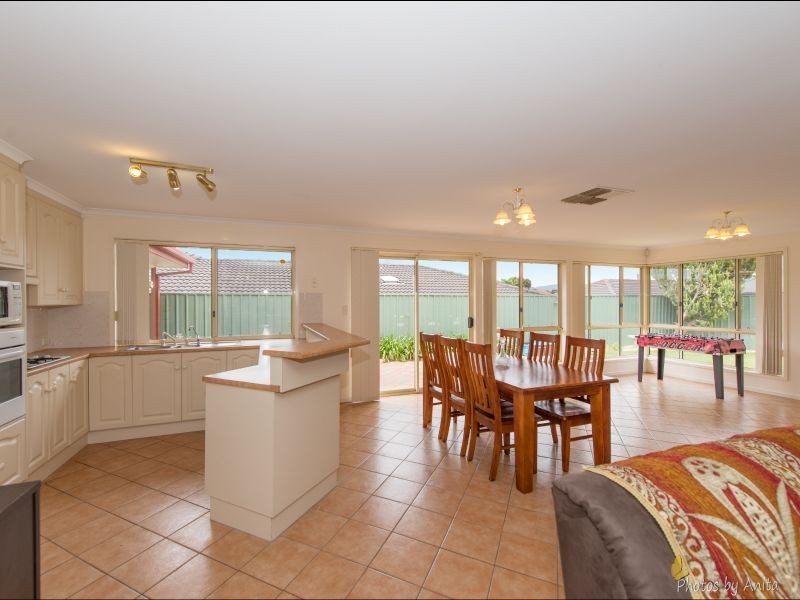 50 Saddle Crescent, Walkley Heights SA 5098