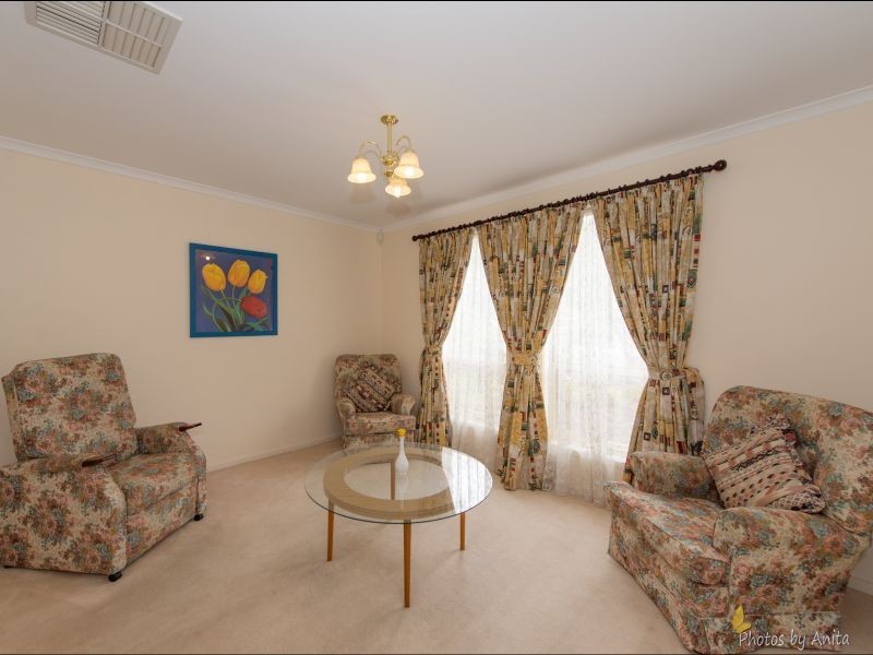 50 Saddle Crescent, Walkley Heights SA 5098