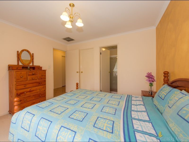 50 Saddle Crescent, Walkley Heights SA 5098