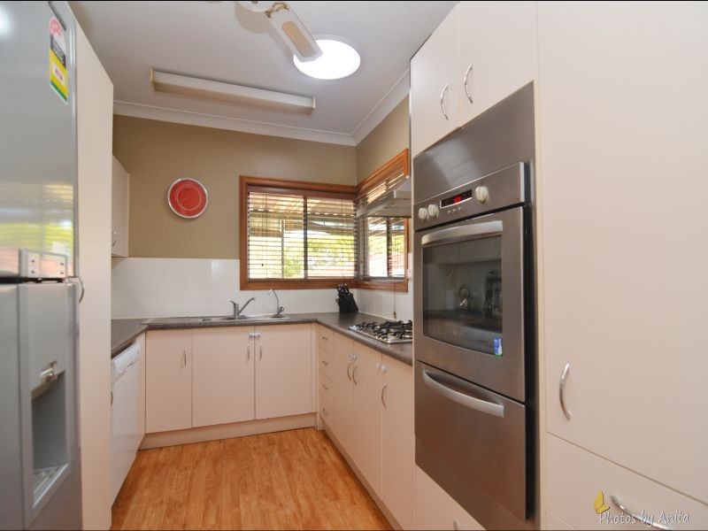 6 Lyle Street, Para Vista SA 5093