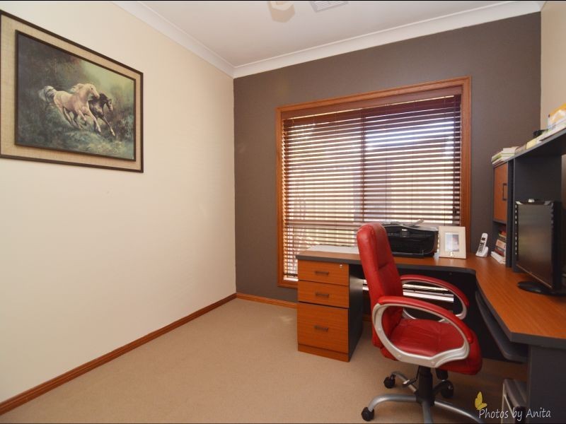 6 Lyle Street, Para Vista SA 5093