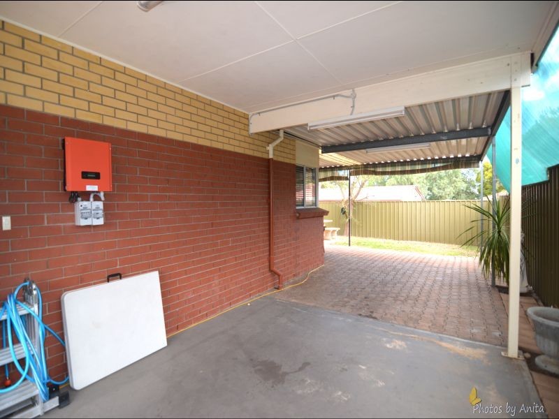 6 Lyle Street, Para Vista SA 5093