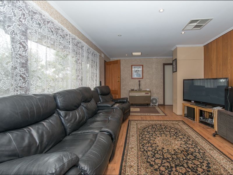 9 Brecon Drive, Ingle Farm SA 5098