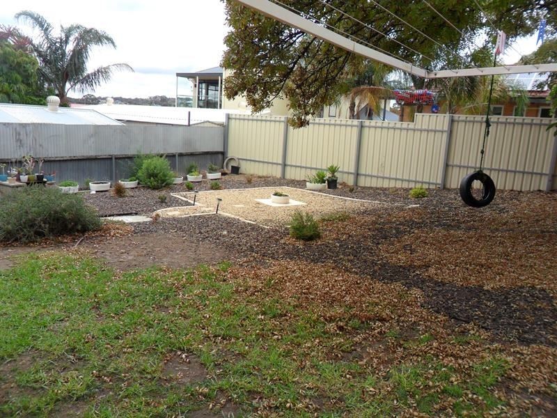12 Canara Avenue, Para Hills SA 5096
