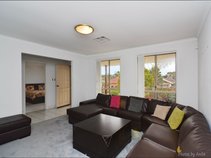 35 Saddle Crescent, Walkley Heights SA 5098