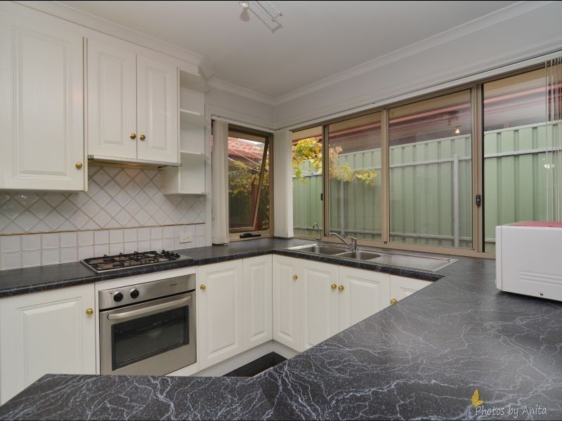 35 Saddle Crescent, Walkley Heights SA 5098