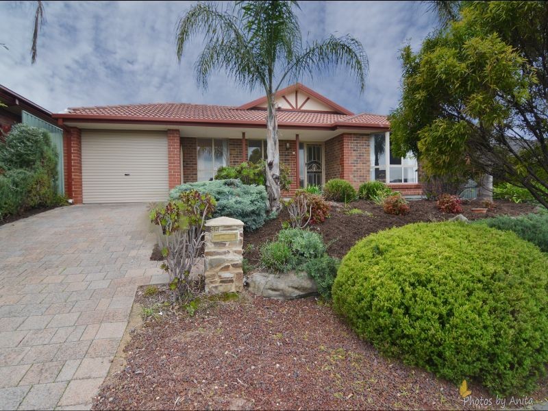 35 Saddle Crescent, Walkley Heights SA 5098