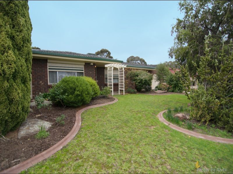 29 Mowbray Crescent, Fairview Park SA 5126