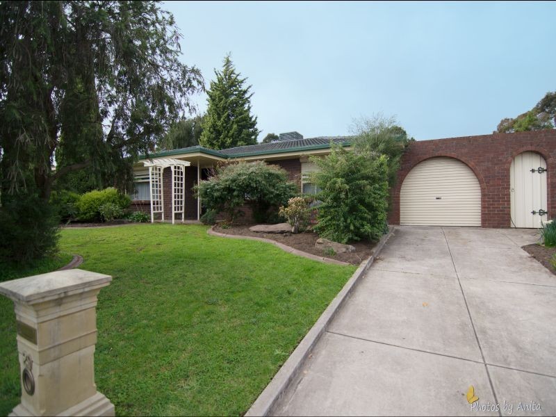 29 Mowbray Crescent, Fairview Park SA 5126