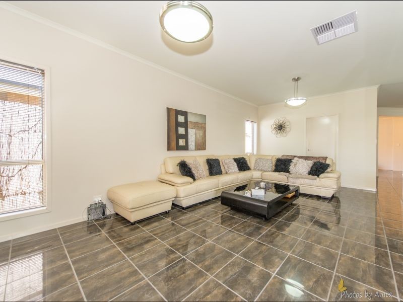 3 Stony Way, Mawson Lakes SA 5095