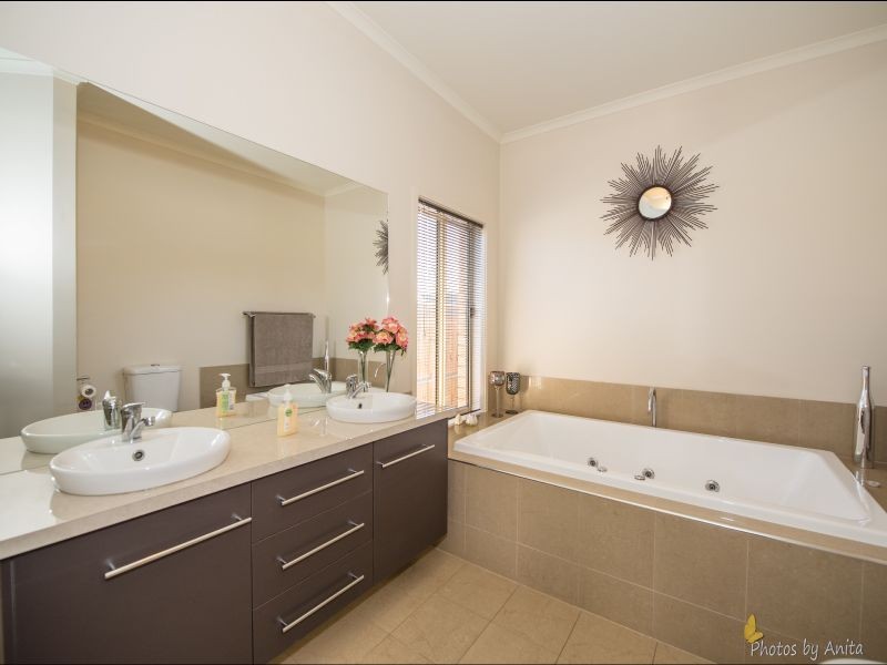 3 Stony Way, Mawson Lakes SA 5095