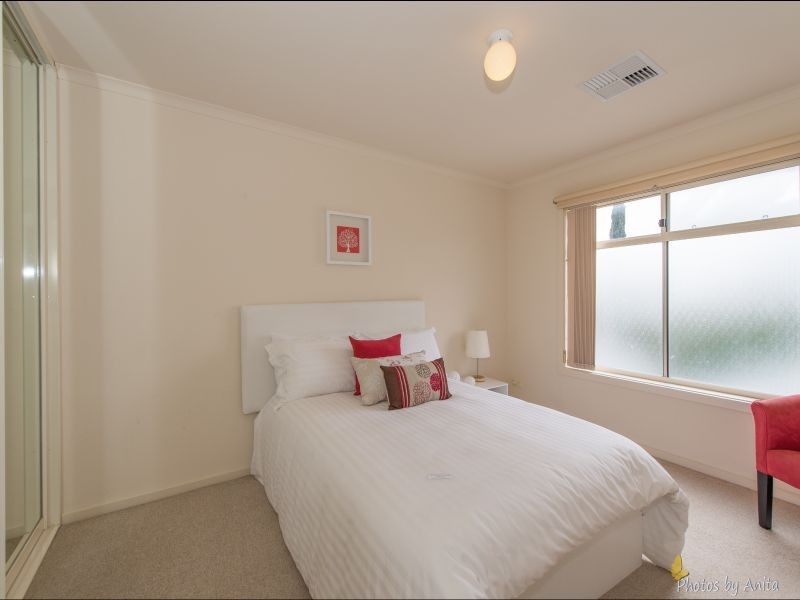 36 Sir Ross Smith Boulevard, Oakden SA 5086