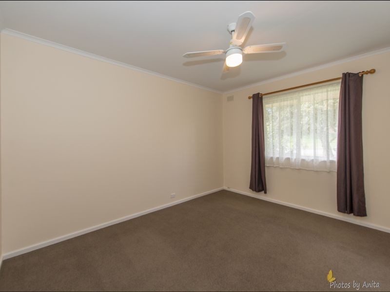 12 Nottingham Crescent, Valley View SA 5093