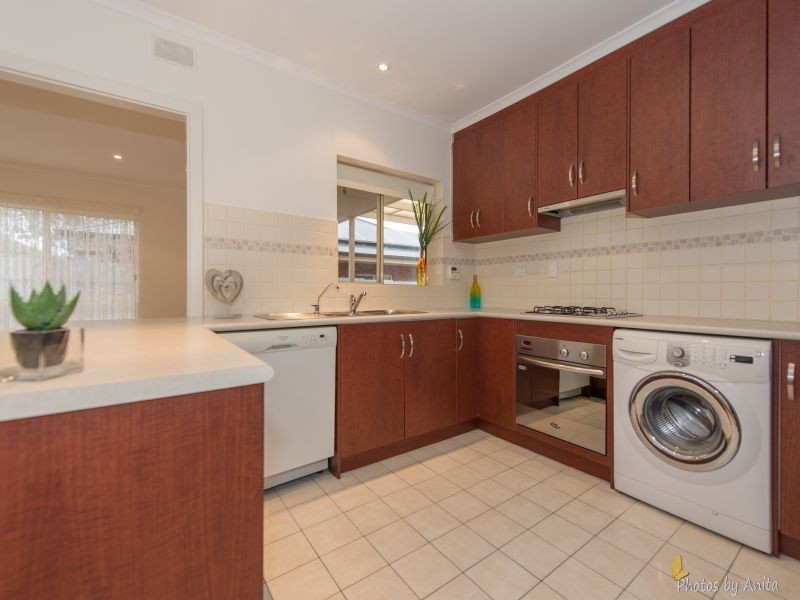 17 Somerset Avenue, Redwood Park SA 5097