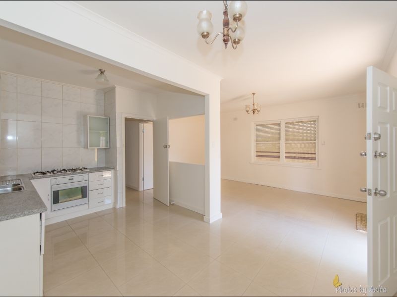 402 Grand Junction Road, Clearview SA 5085