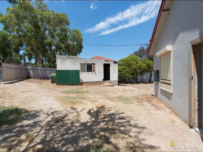 402 Grand Junction Road, Clearview SA 5085