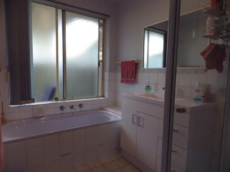 17 Lord Howe Avenue, Hillcrest SA 5086