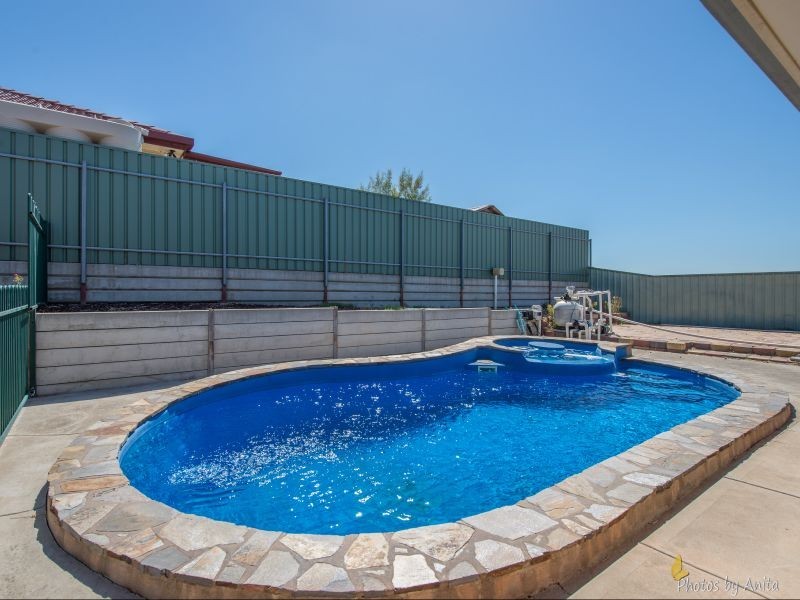 3 Hay Court, Walkley Heights SA 5098