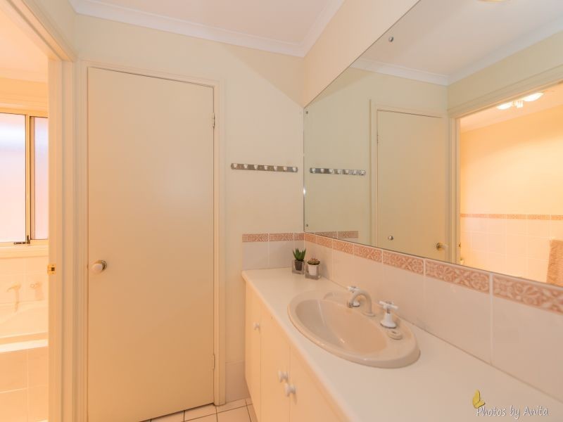 6 Linear Crescent, Walkley Heights SA 5098