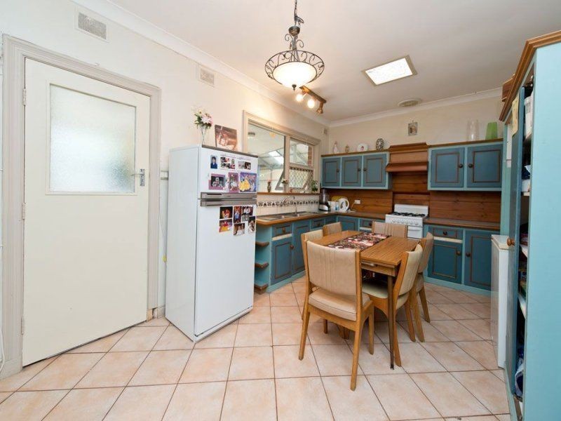 8 Stuart Street, Dernancourt SA 5075