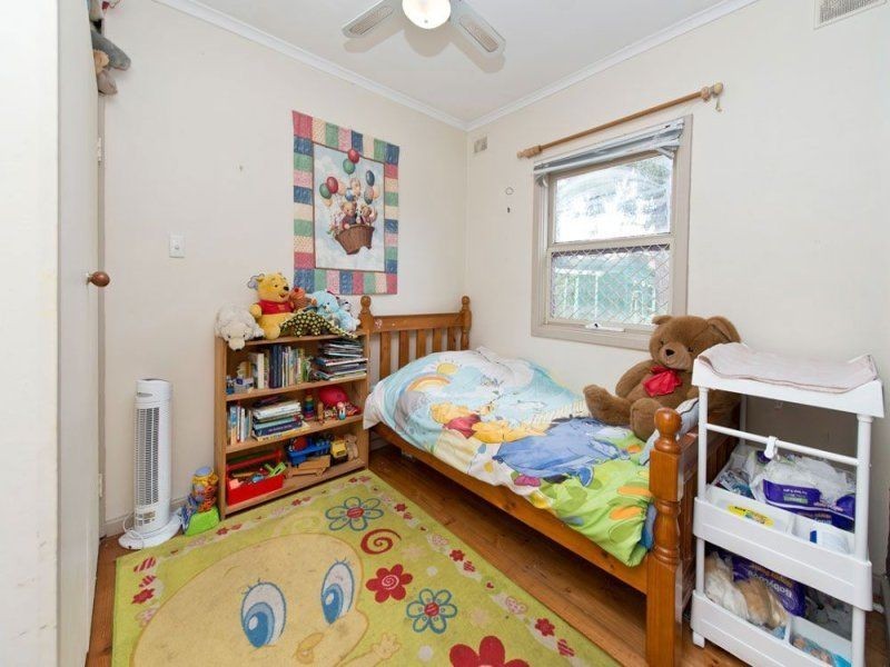 8 Stuart Street, Dernancourt SA 5075