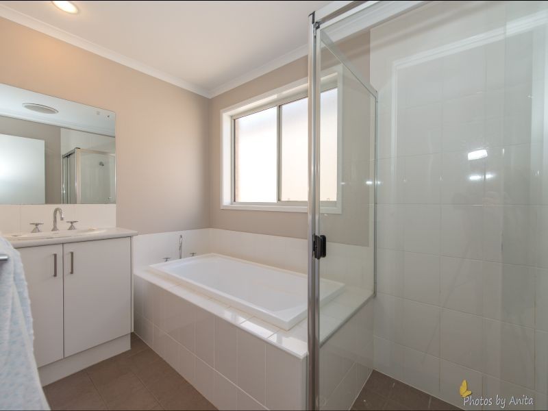 18A Diamond Avenue, Gilles Plains SA 5086