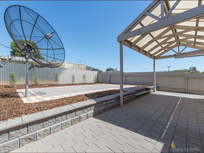 18A Diamond Avenue, Gilles Plains SA 5086