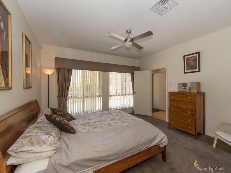 70 Kent Avenue, Clearview SA 5085